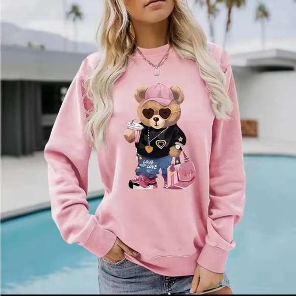 🎉Stay cozy and stylish with this sweatshirt featuring a cute bear graphic. - Picture 6 of 11